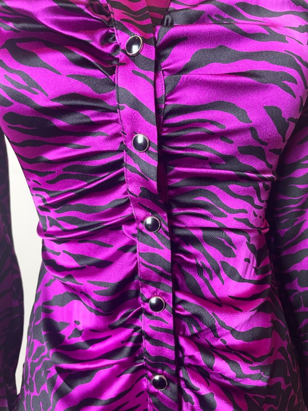RARE Vintage CACHÉ Silk-Blend Ruched Zebra Blouse Size XS EUC - Picture 4 of 10